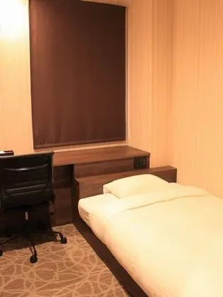 Deluxe Kulübe, Sadece erkekler için, Sigara İçilmez, Ortak Banyo