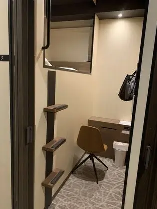 Kulübe, Sadece kadınlar için, Sigara İçilmez, Ortak Banyo