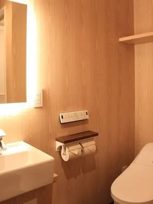 Kulübe, Sadece kadınlar için, Sigara İçilmez, Ortak Banyo