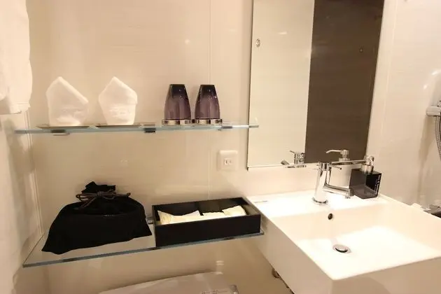 Deluxe Tek Büyük Yataklı Oda, Sigara İçilebilir