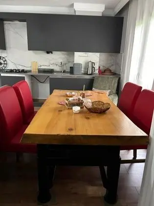 Aile Odası, Dere ve Orman Manzaralı, 2. Kat