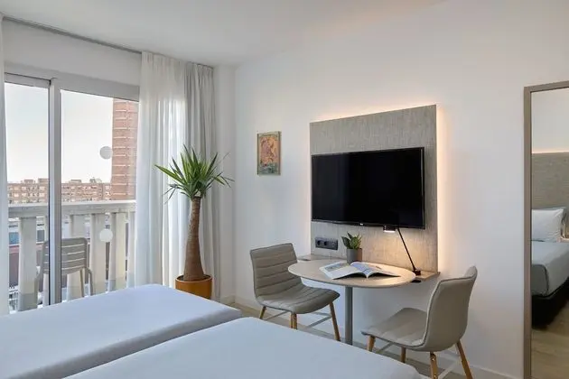 Stüdyo, Balkon