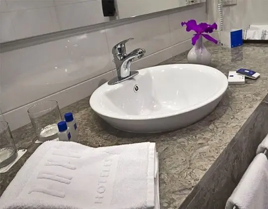 Premium Tek Büyük Yataklı Oda