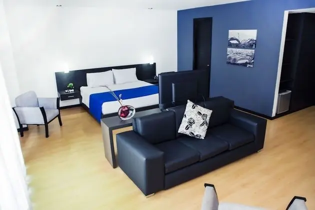 Premium Tek Büyük Yataklı Oda
