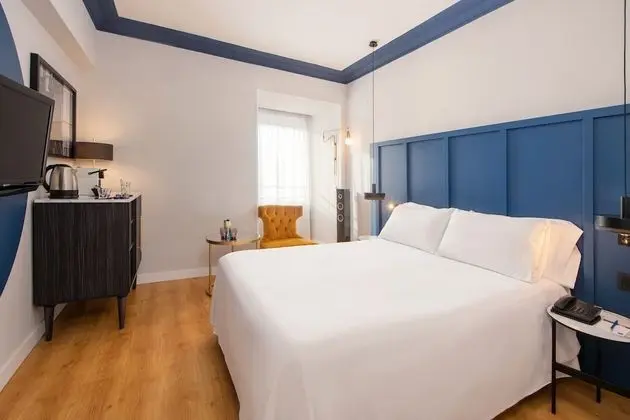 Premium Queen Room