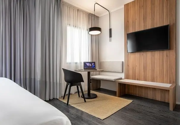 Innside King Room