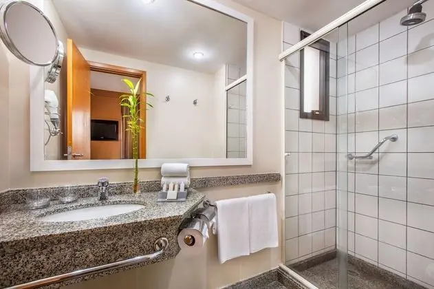 Premium Triple Twin Room
