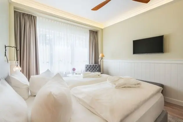 Deluxe Tek Büyük Yataklı Oda, Balkon, Deniz Manzaralı