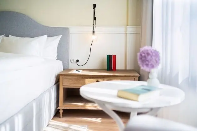 Deluxe Tek Büyük Yataklı Oda, Balkon, Deniz Manzaralı