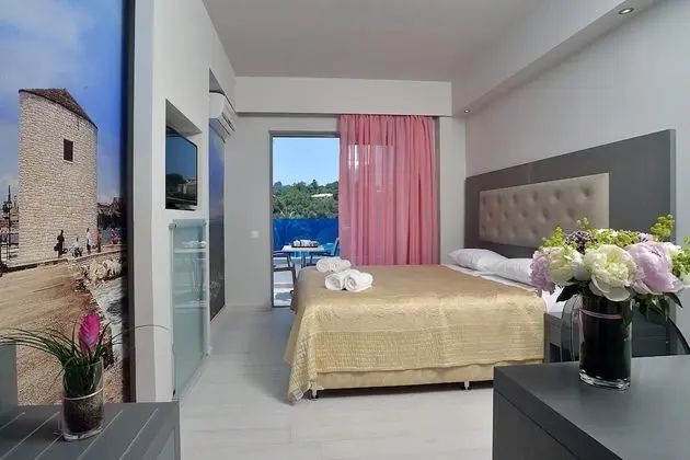 Design Oda, 1 Büyük (Queen) Boy Yatak, Sigara İçilmez (Standard)