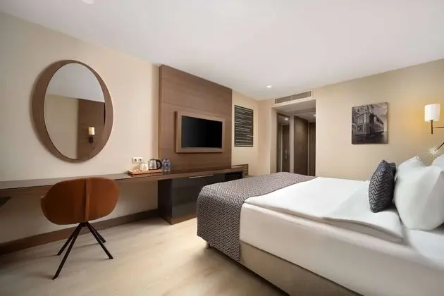 Prestige Suit,1 Cift Kisilik Yatak ve Cekyat,Sigara Icilmez