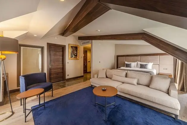 Prestige Suit,1 Cift Kisilik Yatak ve Cekyat,Sigara Icilmez