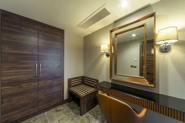 Prestige Suit,1 Cift Kisilik Yatak ve Cekyat,Sigara Icilmez