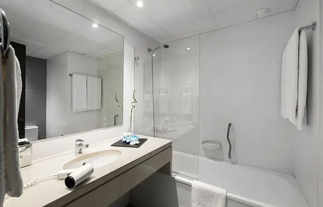Premium Oda, 1 Çift Kişilik Yatak, Sigara İçilmez (Lateral Ocean View)