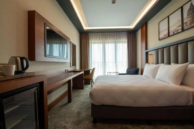 Standard French Bed Oda