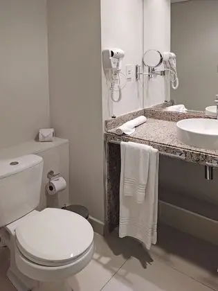 Oda, 2 Tek Kişilik Yatak, Sigara İçilmez