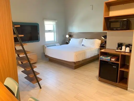 Family Süit, Sigara İçilmez (1 King & 1 Bunk Bed)