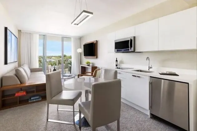 Süit, 1 Yatak Odası, Engellilere Uygun, Balkon (King)