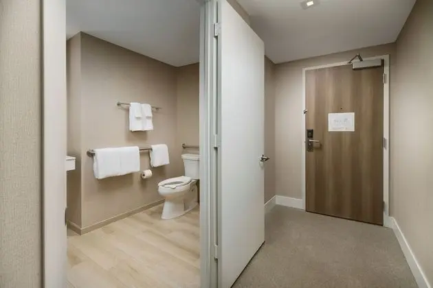 Süit, 1 Yatak Odası, Engellilere Uygun, Balkon (King)