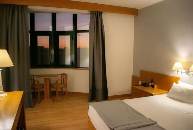 Standard Oda, 1 Büyük (Queen) Boy Yatak, Sigara İçilmez