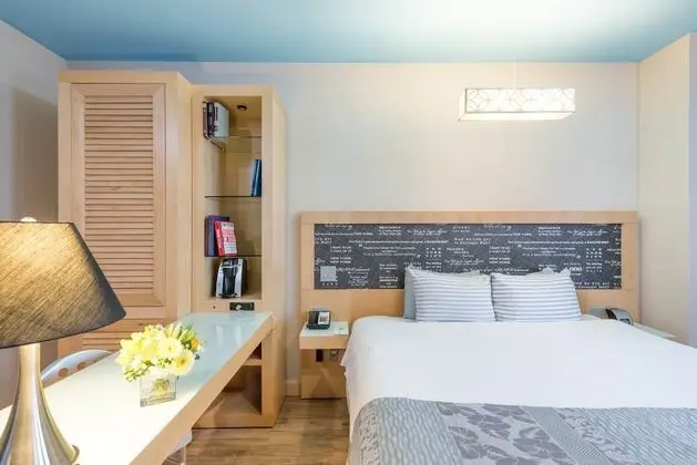 Oda, 1 En Büyük (King) Boy Yatak (Tryp)
