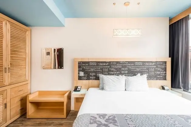 Oda, 1 En Büyük (King) Boy Yatak (Tryp)