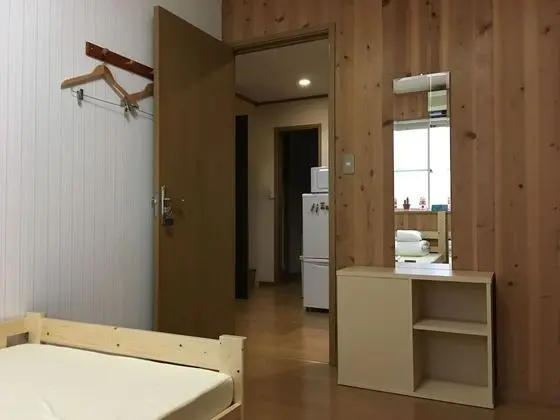 İki Ayrı Yataklı Oda, 2 Tek Kişilik Yatak, Ortak Banyo (B)