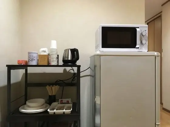 İki Ayrı Yataklı Oda, Ortak Banyo (A)