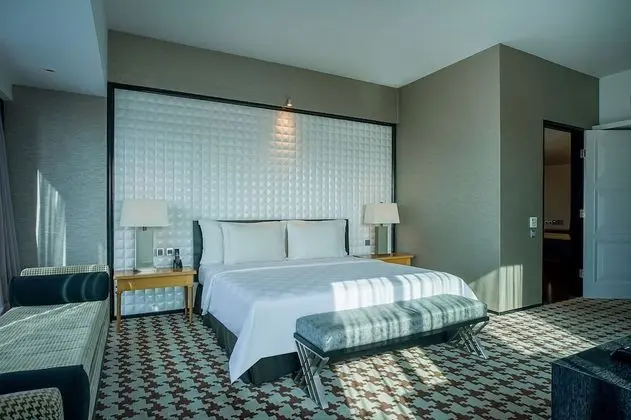 CEO Suite