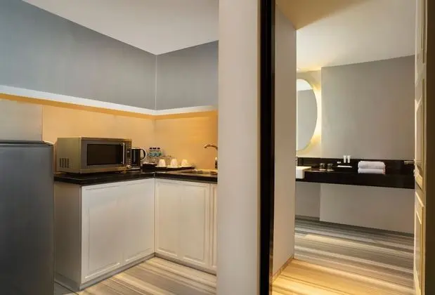 CEO Suite