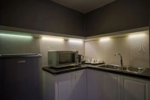 Prominent Suite