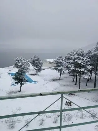 Tek Büyük Yataklı Oda, Göl Manzaralı