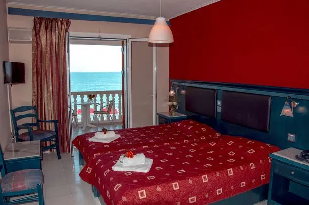 1 Çift Kişilik Veya 2 Tek Kişilik Yatak Sea View