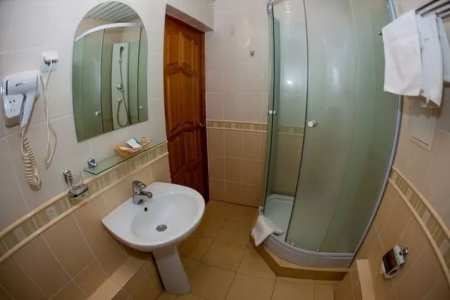 Economy Tek Büyük veya İki Ayrı Yataklı Oda, Ortak Banyo