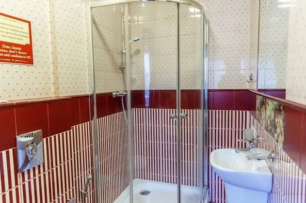 Grand Oda, Birden Çok Yatak, Sigara İçilmez