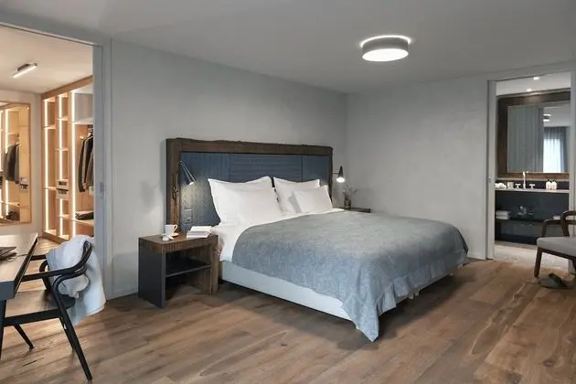 One-Bedroom Mountain Loft