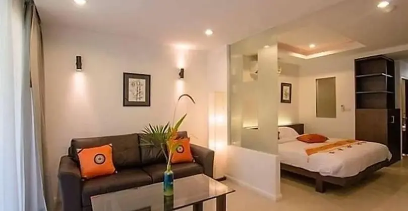 Deluxe Studio Room