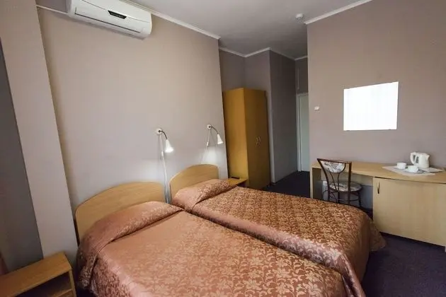 Standard Tek Büyük veya İki Ayrı Yataklı Oda