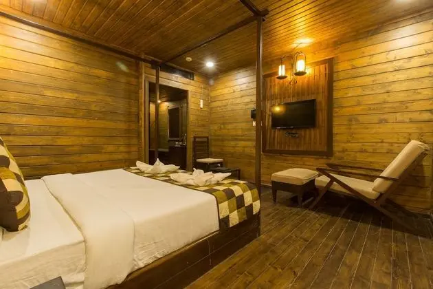Luxury Oda