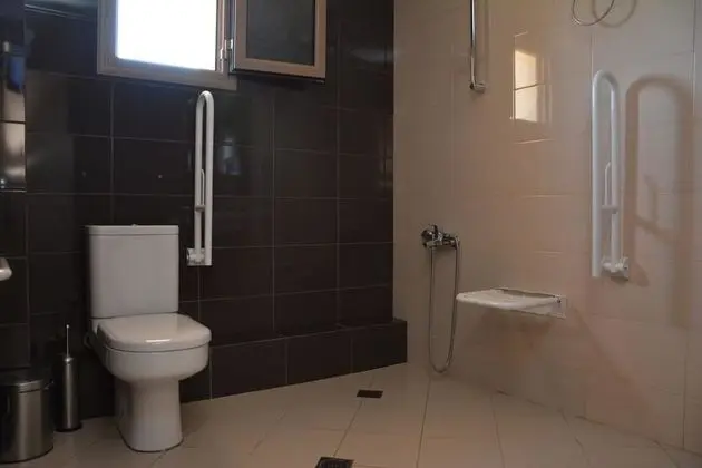 Tek Büyük Yataklı Oda (Attic)