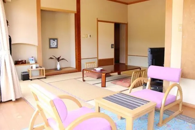 Traditional Oda, Ortak Banyo (Run of House, Japanese Style))