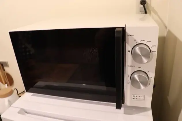 Deluxe Ev