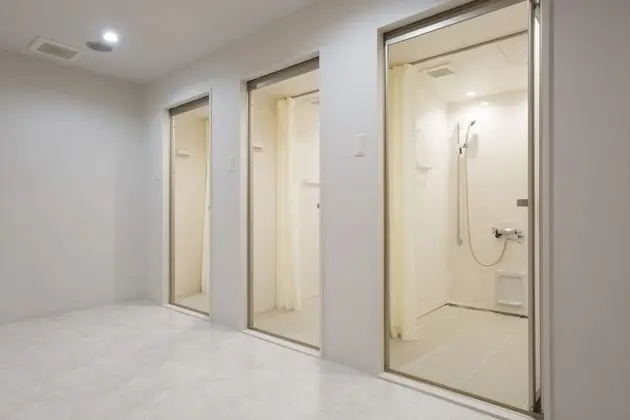 Standard Oda, Sadece erkekler için