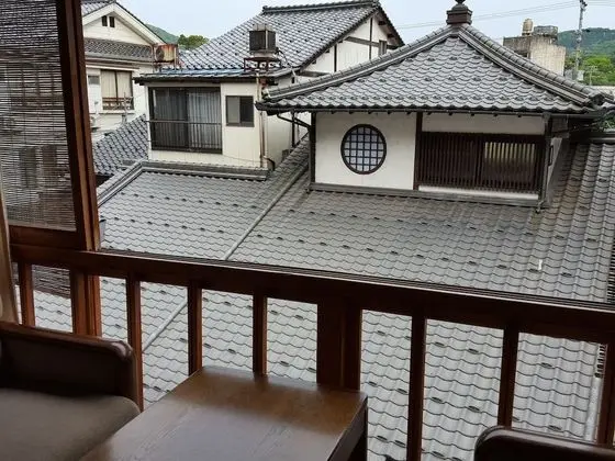Traditional Oda, Sigara İçilmez, Ortak Banyo