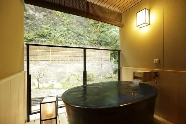 Deluxe Üç Kişilik Oda (Private Open-Air Bath)