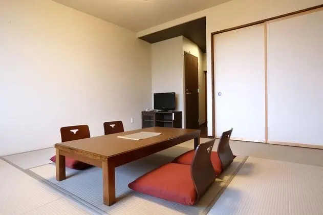 Traditional Oda (Japanese Style, 4 Guests)