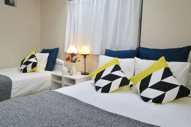 Ev (Private Vacation)