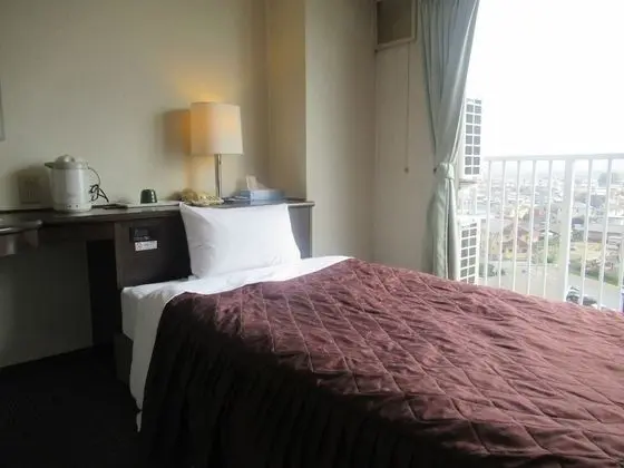 Tek Kişilik Oda, Sigara İçilebilir, Ortak Banyo