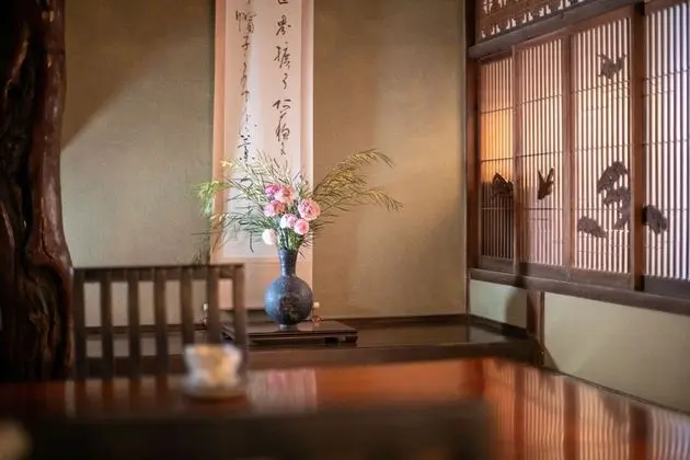 Traditional Oda, Sigara İçilmez (Japanese Style with Outbath)
