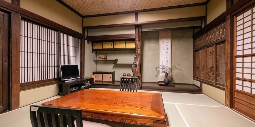 Traditional Oda, Sigara İçilmez (Japanese Style with Outbath)